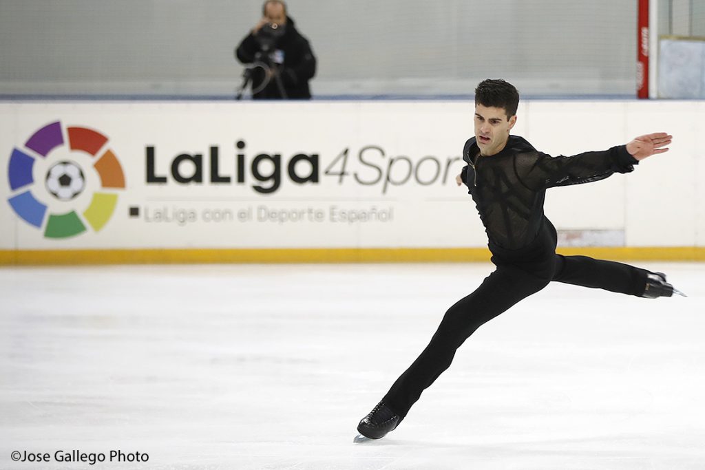 , Javier Fernández brilla, Olivia &amp; Adrián toman ventaja y Javier Raya recorta distancias, Real Federación Española Deportes de Hielo