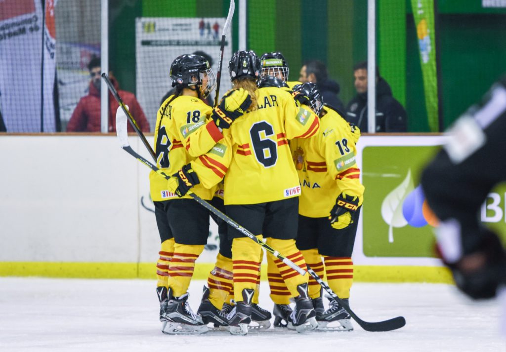 , España acaba su perfecto Mundial con un triunfo ante Nueva Zelanda, Real Federación Española Deportes de Hielo