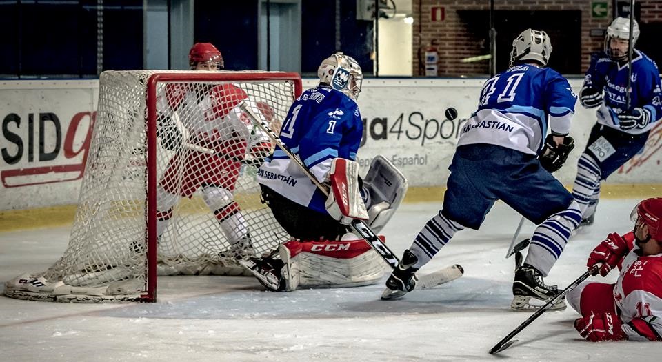 , El Txuri-Urdin suma el primer punto de la Final, Real Federación Española Deportes de Hielo