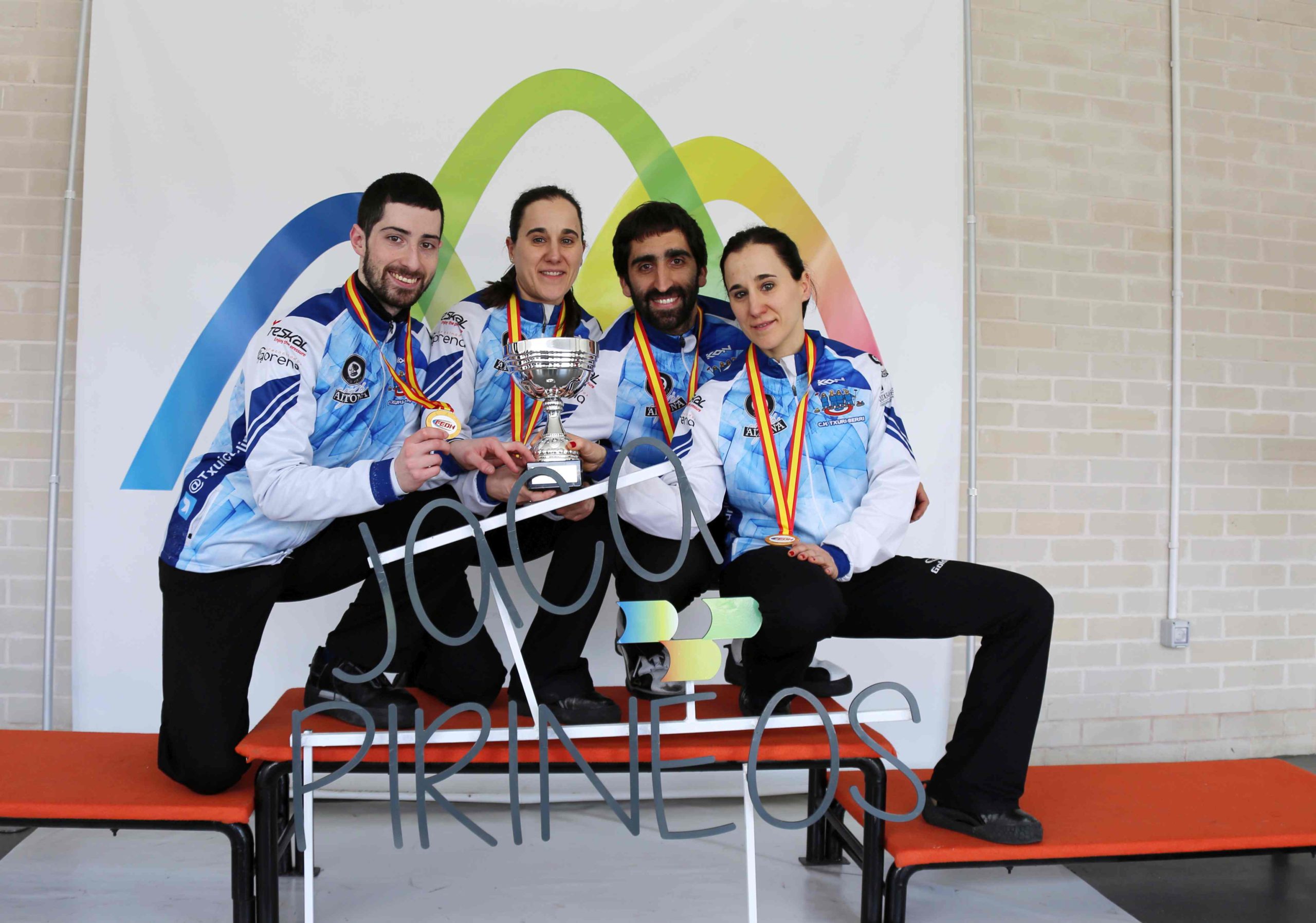 , Txuri-Berri Cafés Aitona repite como Campeón de España Mixto, Real Federación Española Deportes de Hielo