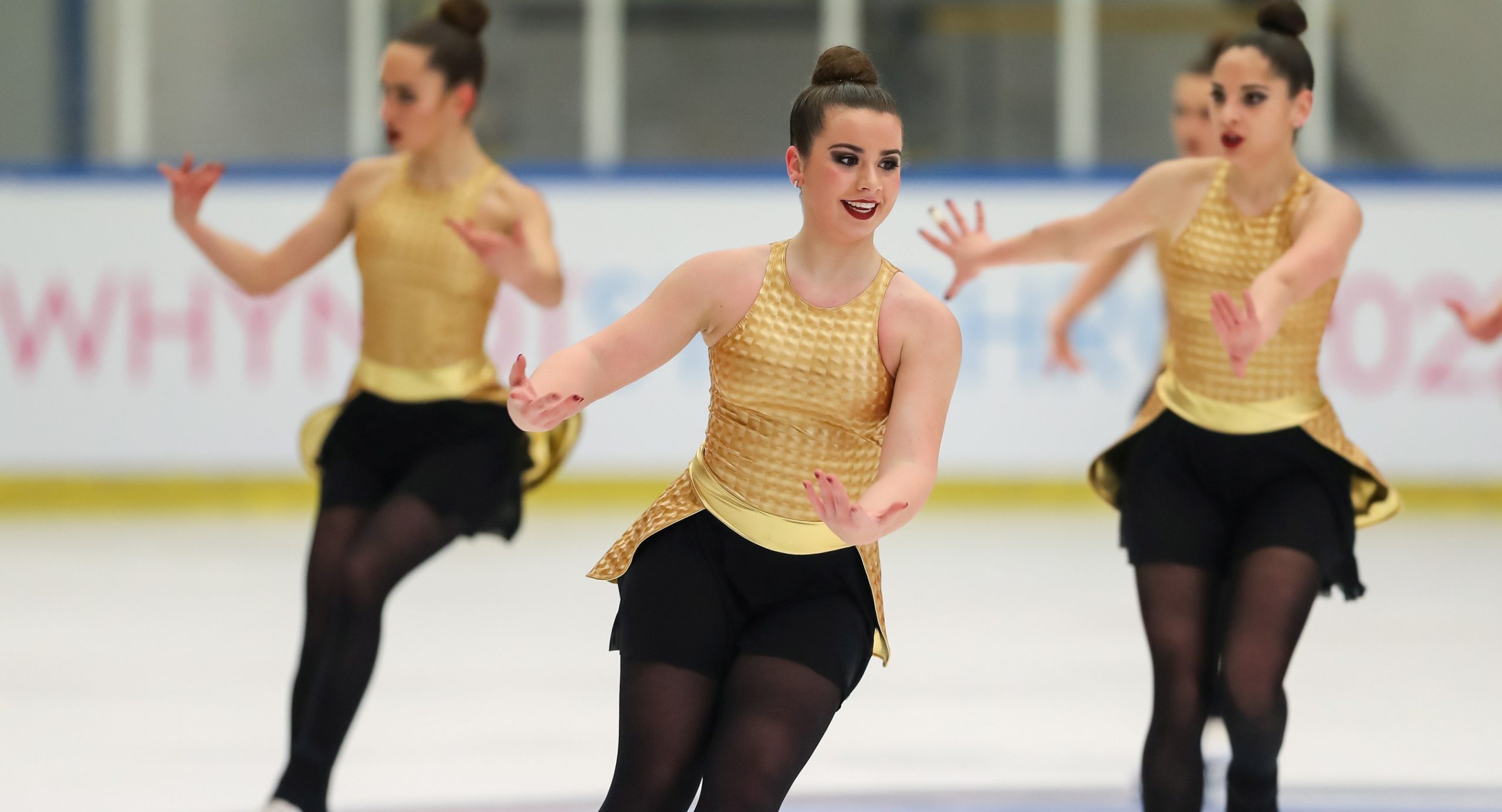 , El Team Fusion viaja a Suecia para competir en el Mundial de Synchro, Real Federación Española Deportes de Hielo