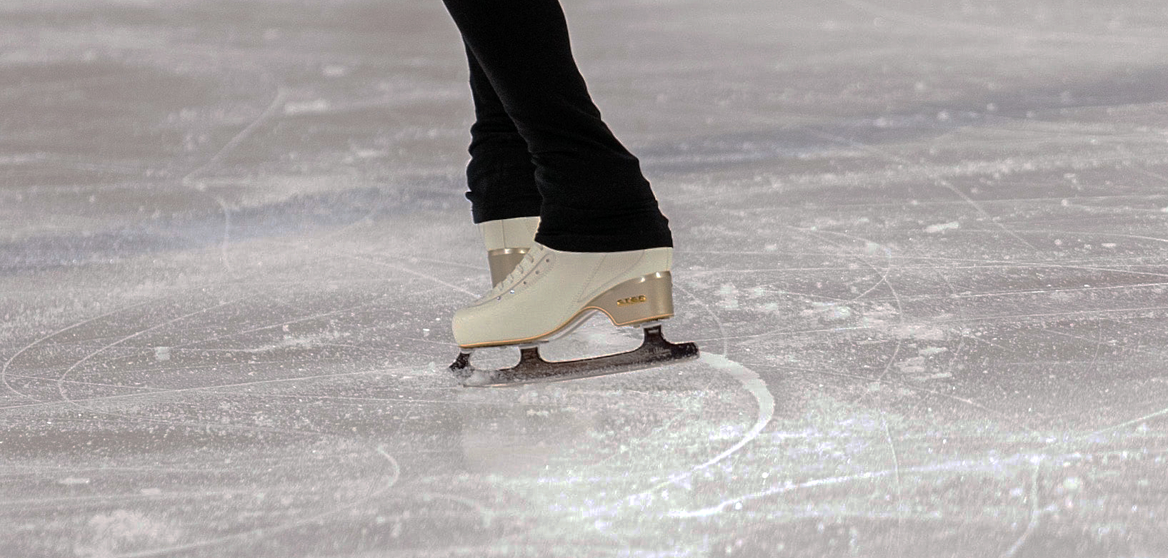 patinaje artístico, Aplazamiento temporal de los pases de medallas de patinaje artístico, Real Federación Española Deportes de Hielo