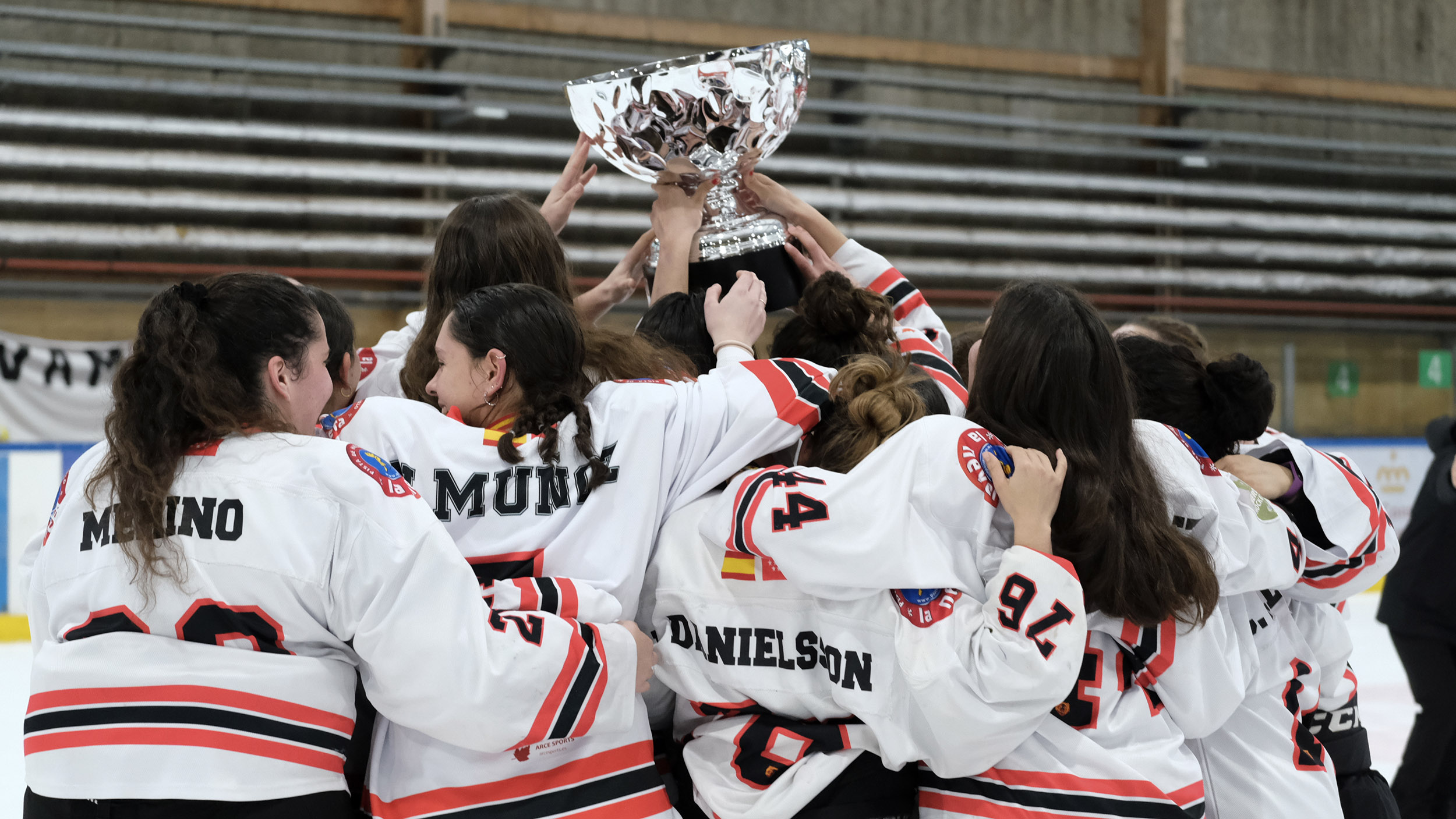 , El SH Majadahonda recupera el trono de la Copa de SM la Reina &#8211; Iberdrola, Real Federación Española Deportes de Hielo