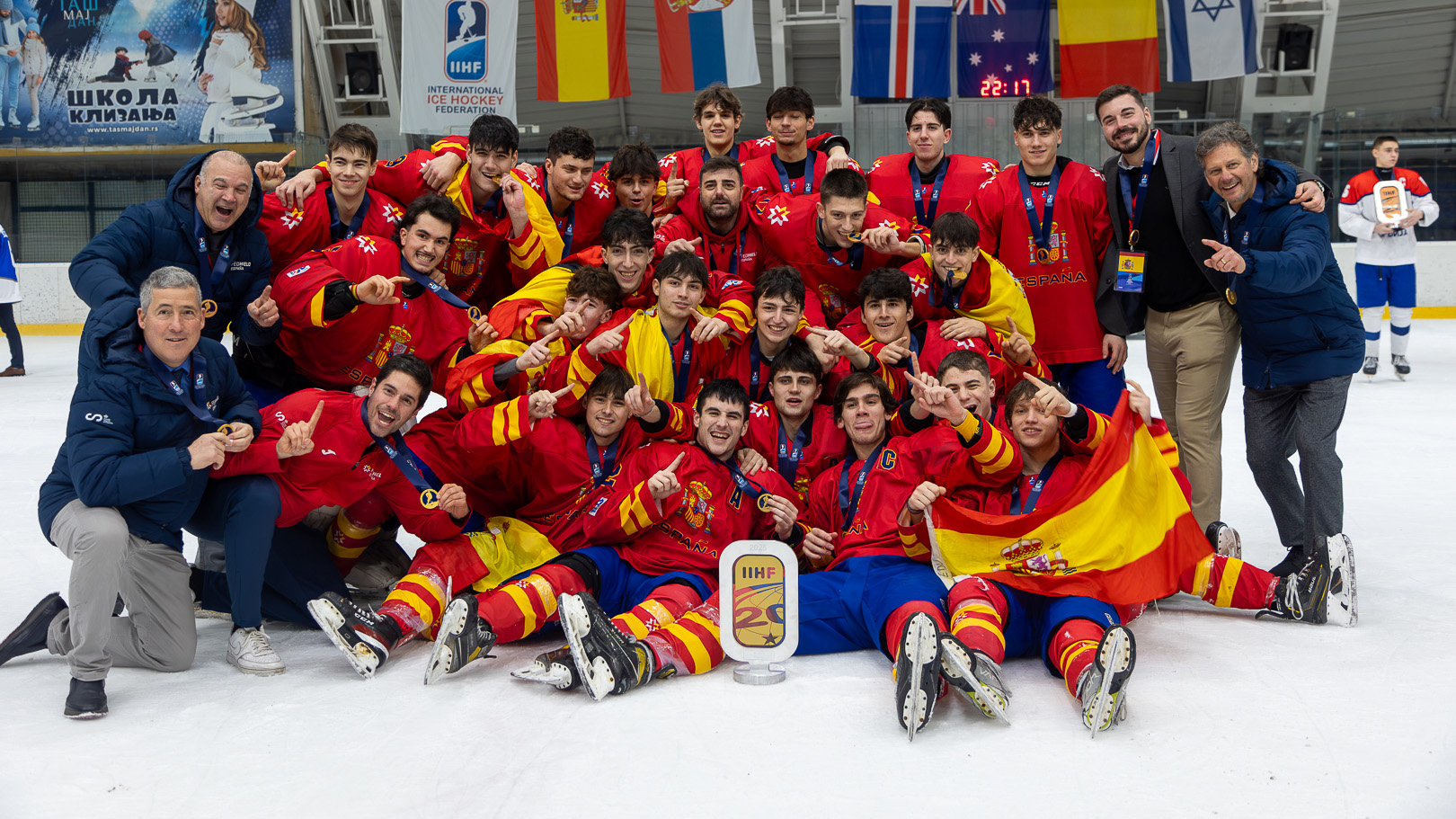 , España U20 logra el oro en Belgrado y regresa a la División II Grupo A, Real Federación Española Deportes de Hielo