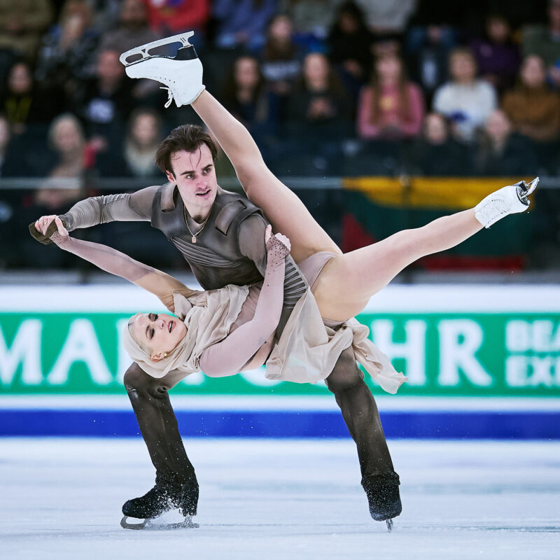 patinaje artístico, Top 5 y mejor marca personal para Olivia Smart & Tim Dieck en el Europeo 2025, Real Federación Española Deportes de Hielo